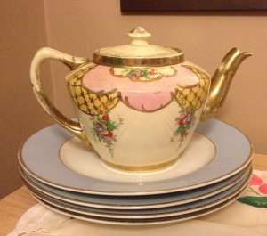 £3 teapot